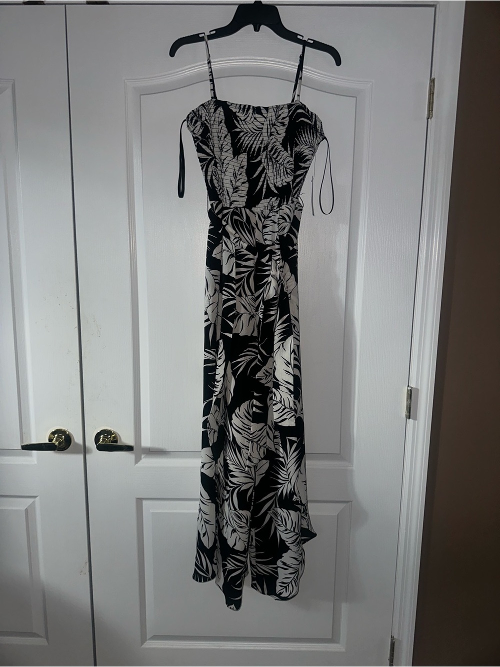 Premier Amour Women’s Black & White Floral Dress Size 10 Brand New With Tags
